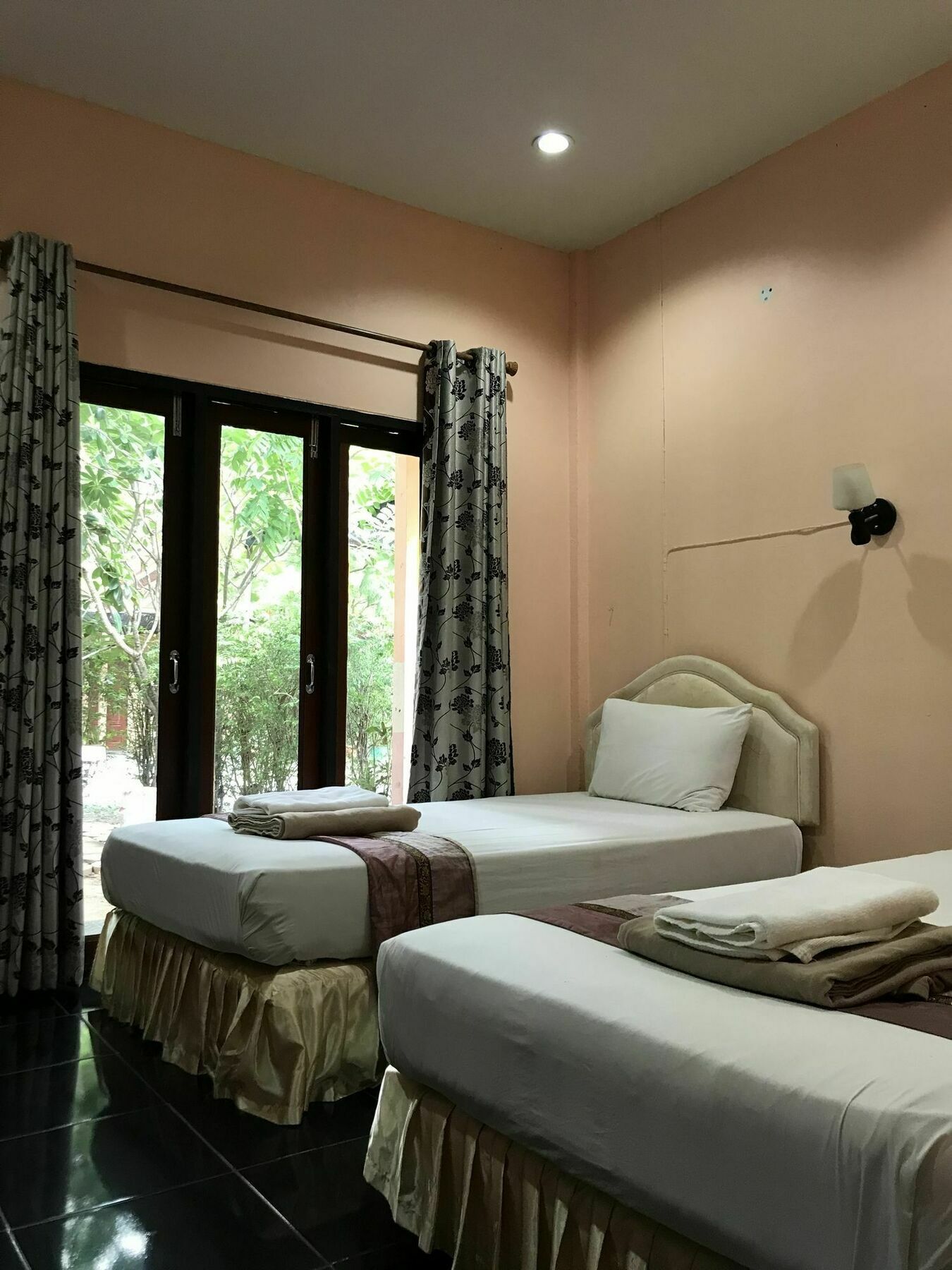 Green Leaf Resort 素辇 外观 照片